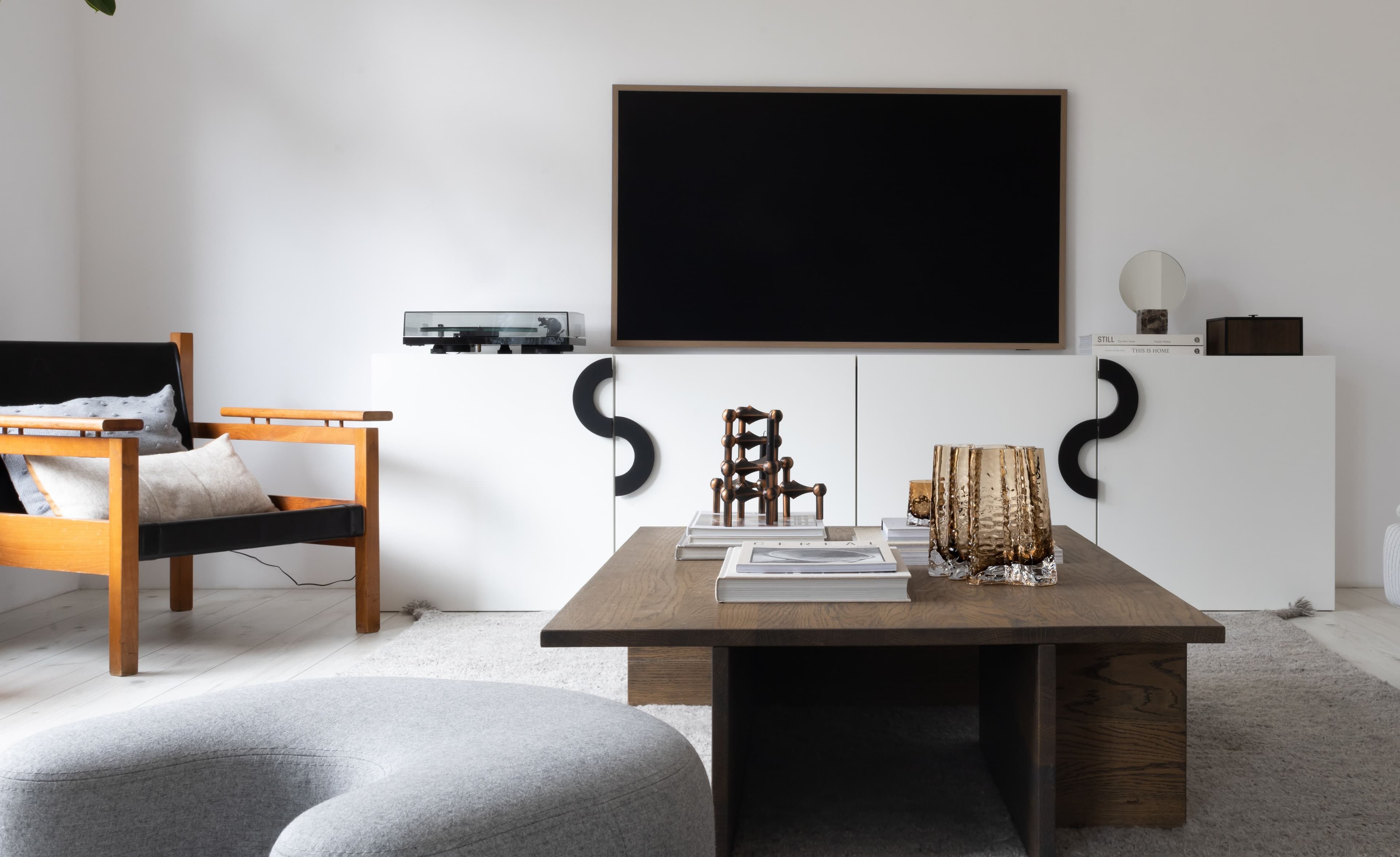 IKEA Hack with IKEA Bestå Unit and handles